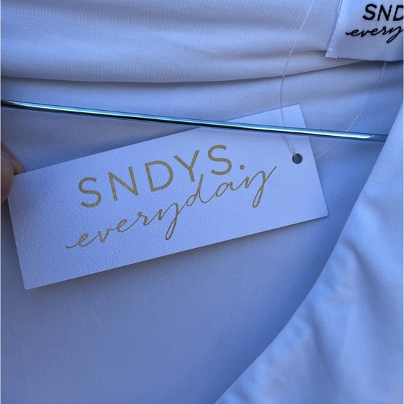 NWT REVOLVE Syndys ‘Danny’ Bodysuit, One shoulder, white, size US 6, UK 10, Med - Picture 5 of 11